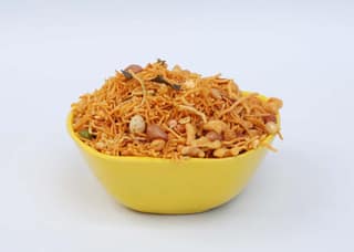 CRUNCHIZZ - MIXTURE/NAMKEEN I Authentic & Traditional Kerala Preparation I No Additives or Preservatives I Pack of One I