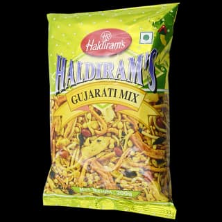 Haldiram's Gujarati Mix Namkeen, 200 G Pouch