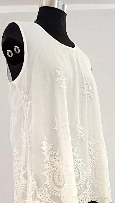 NV1147001-004-Effortless Chic: White Sleeveless Pure Cotton Crop Top