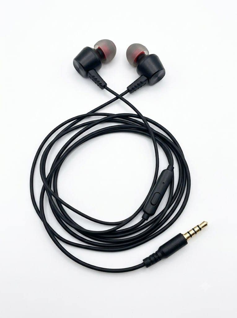 Wired In-Ear Earphones with 3.5mm Jack & Mic (Random Color) view 2