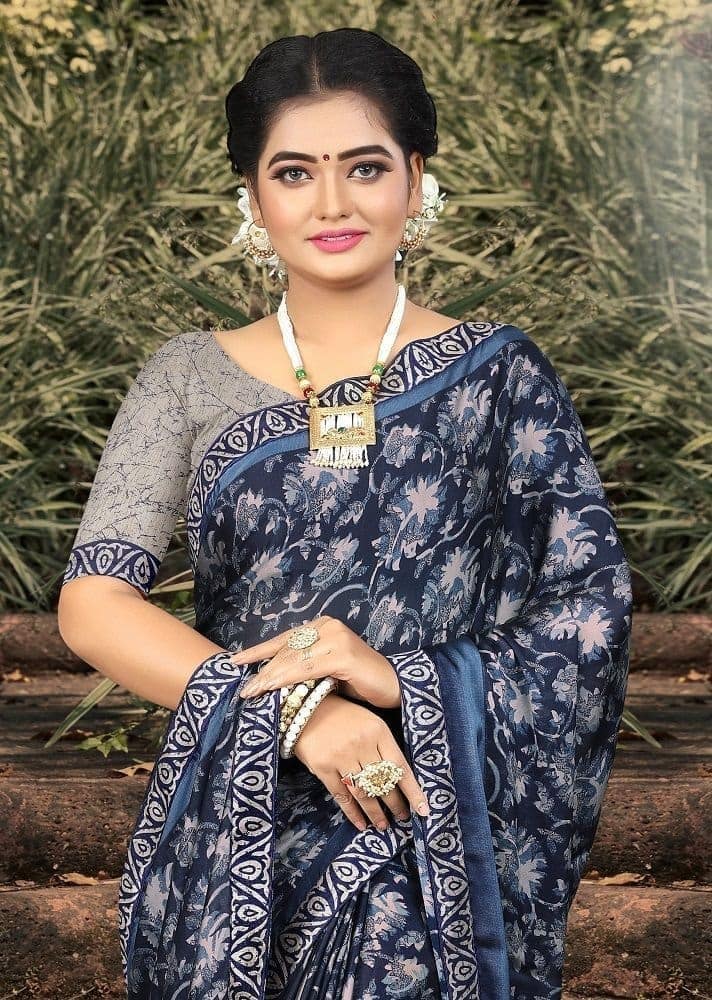 Georgette Printed Saree in Navy Blue view 2