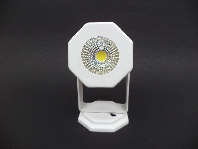 White Single Focus with Constant/Steady Function view 2