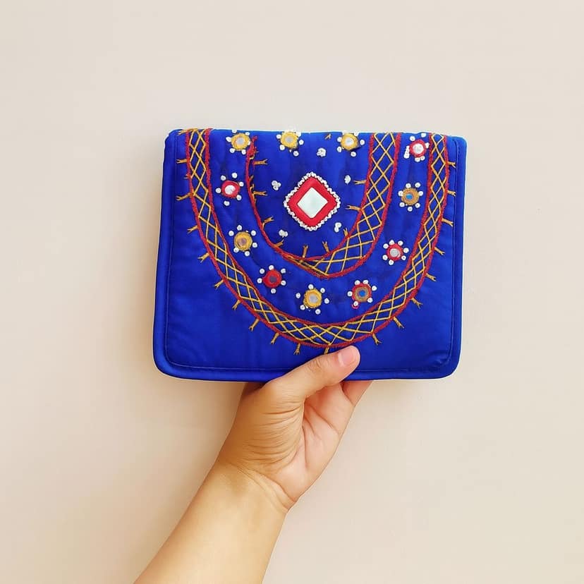 Hand-Embroidered Quilted Cotton Clutch – A Blend of Tradition & Modern Elegance view 2