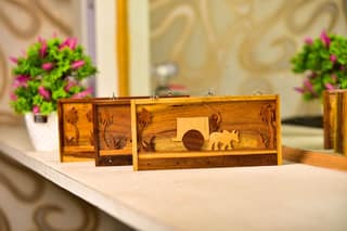 SOWPEACE Handcrafted Wooden Landscape Key Holder Cow Cart “The Key spot” showpiece, Premium Artisan Made Wall Home Decor for Living R