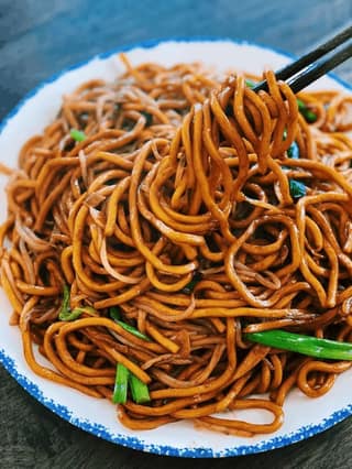 Vegetable Stir-Fry Noodles - 4 kg - One container of stir-fry noodles