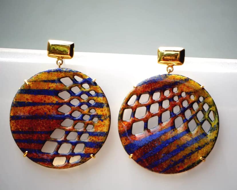 VENUS Earring view 2