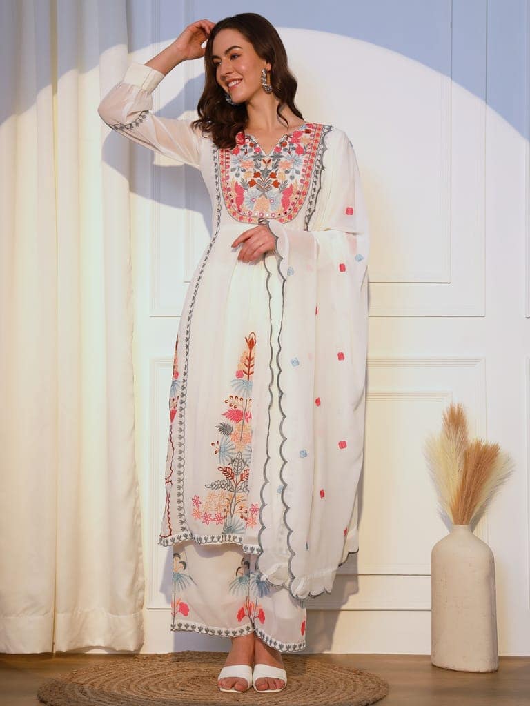 ASPORA Heavy Floral Embroidered Mirror Work Kurta With Palazzos & Dupatta view 6