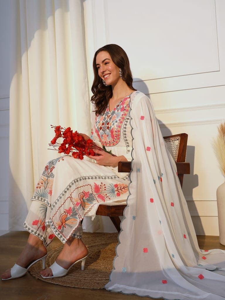 ASPORA Heavy Floral Embroidered Mirror Work Kurta With Palazzos & Dupatta view 9