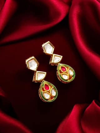 Morison Golden Starfish Earrings Ocean-Inspired Charm