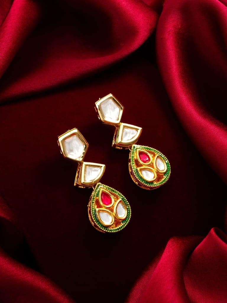 Morison Golden Starfish Earrings Ocean-Inspired Charm
