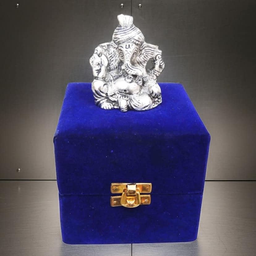 Aluminium Showpiece Pagadi Ganesh Statue (ASMAS068 B)