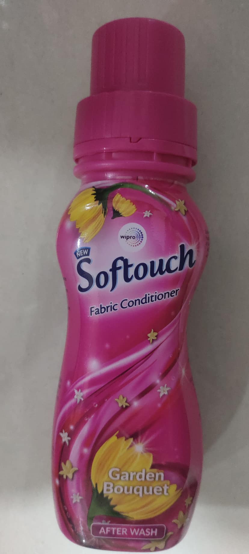 Softouch fabric conditioner garden bouquet pink