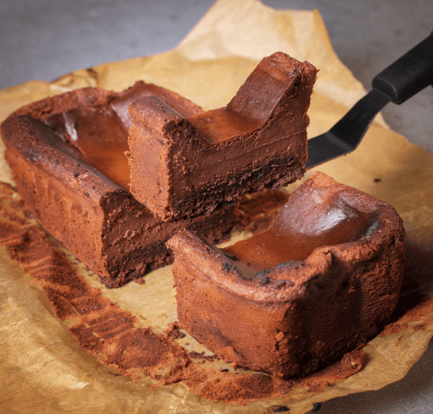 Chocolate brownie basque cheesecake