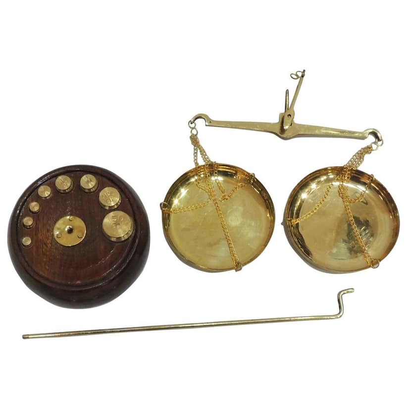 Brass Tarazu Traditional Weighing Machine | Antique Style Scale, Height : 9 Inch (ZMAS303 E) view 3