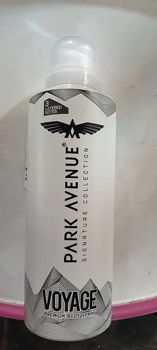 Park Avenue voyage premium body spray signature collection