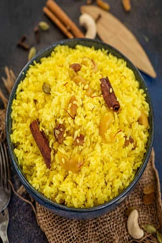 Basanti gobindo bhog pulao ( 750 ml)