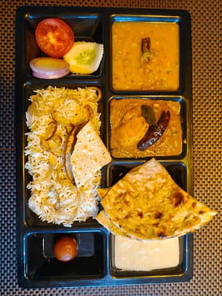 North indian thali (non-veg)