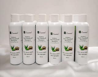 Essentials Herbal Anti-Dandruff Shampoo 200 Ml