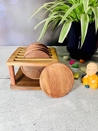 Homefrills Wooden Round shape carved Coaster Set for Tea Cups Coffee Mugs Beer Cans Bar Tumblers and Water Glasses with wooden stand for Kitchen/Dining Table/Office/Restaurant - Handcarved Wooden Coasters - Set of 6