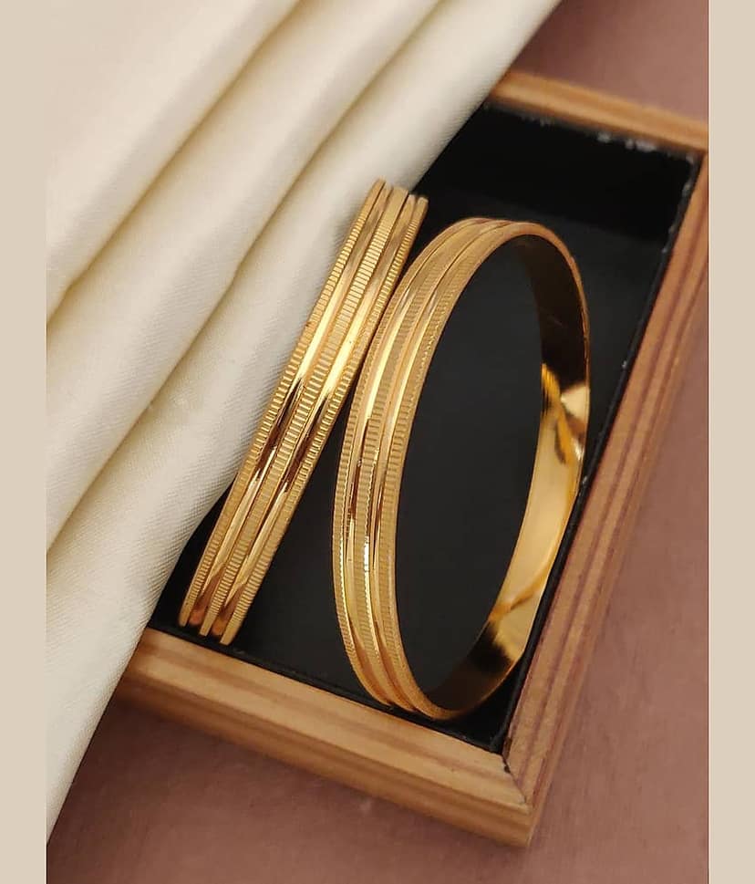 Shivay Fashion Gold Bangle Set ( Pack of 1 )