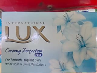 Lux Bathing Soap International Creamy Perfection