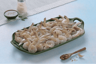 Indian Prawns / Venami / Vannamei / Jhinga / Chemmin (Cleaned & Tail On) - (500g - 600g Pack)