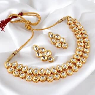 Back Meenakari Gold Plated White Color Kundan Choker Necklace Set with Earrings (594-J5SK-1782)