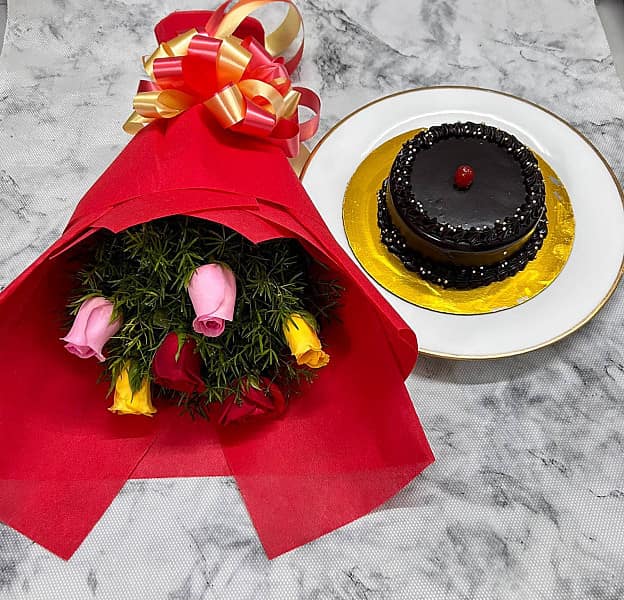 Bento cake with elegance 6 mix rose bouquet