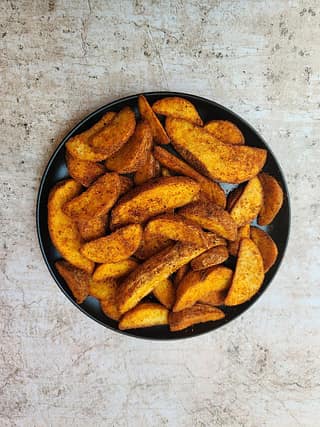 Potato wedges (peri peri)