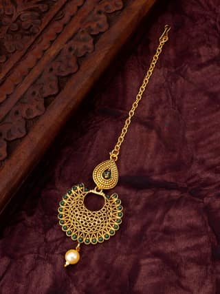 Morison Pearl Drop Mangtikka Sophistication in Every Detail