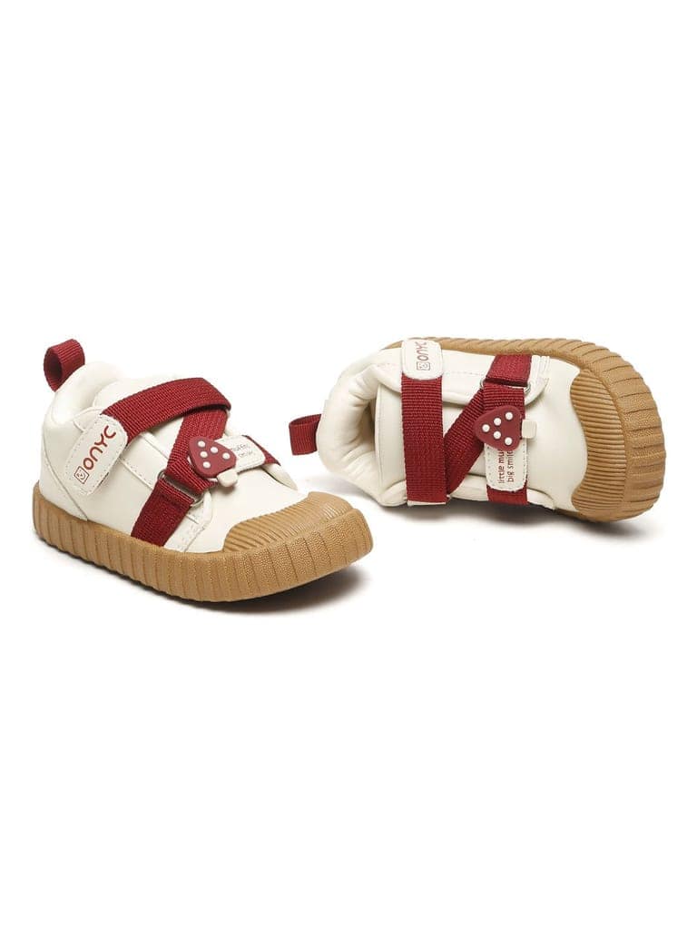 Red-Velvet Muffin Sneakers- White (Unisex) view 5