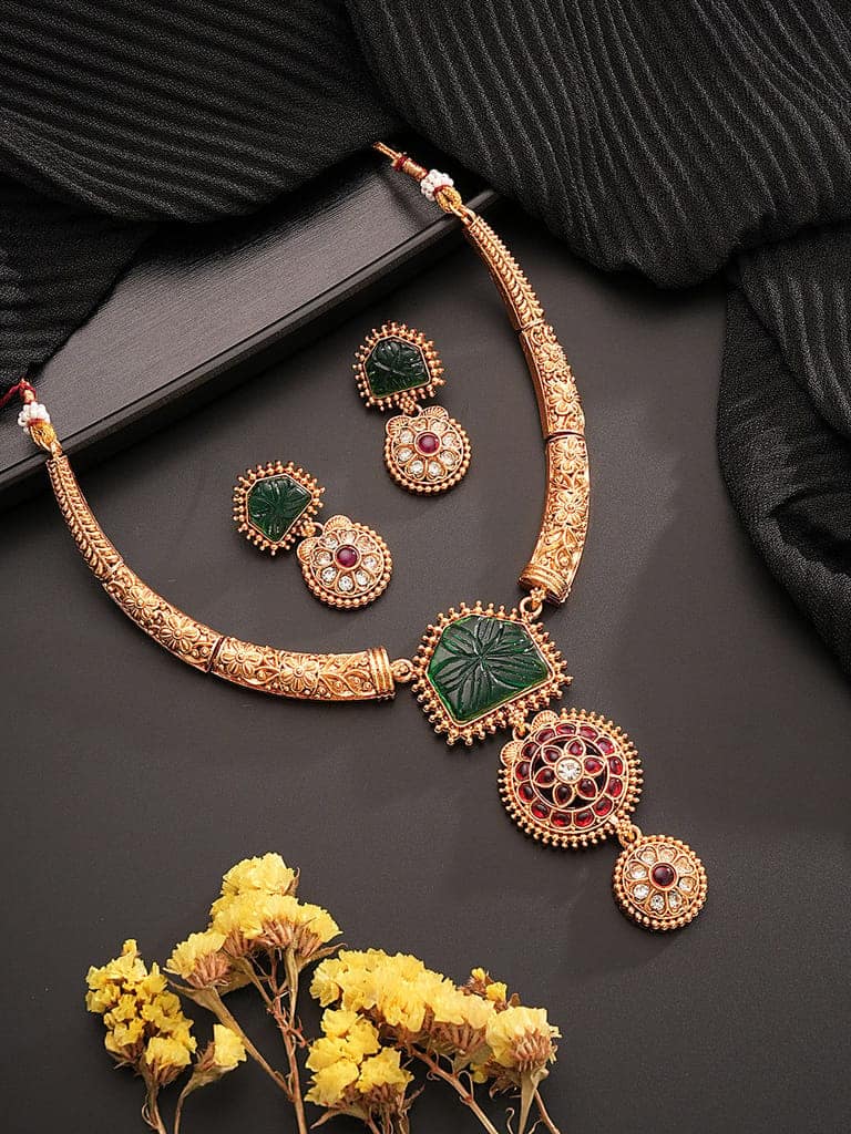 Traditional Gold Jewelry Set with Green and Red Stones view 3