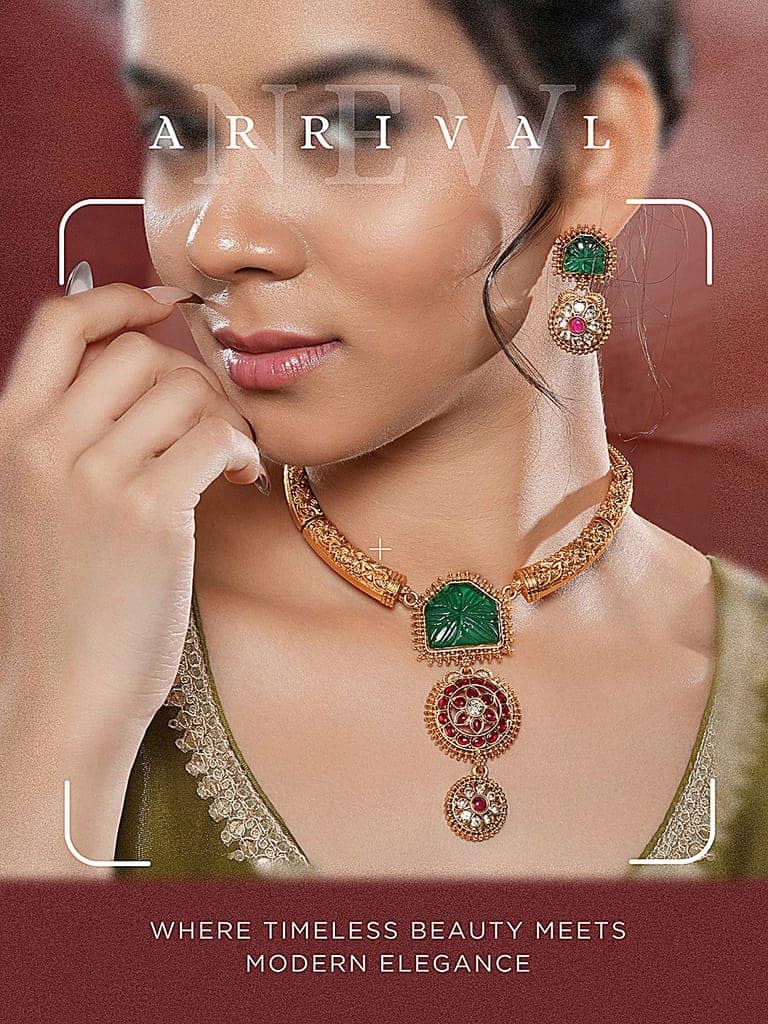 Traditional Gold Jewelry Set with Green and Red Stones view 5