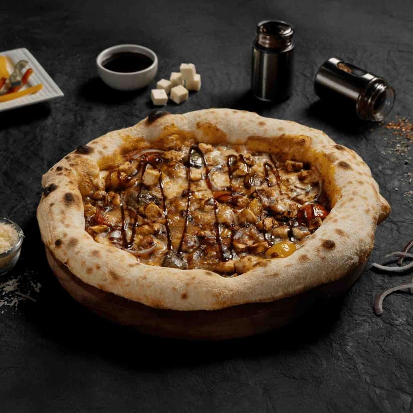 Barbeque Paneer Pizza