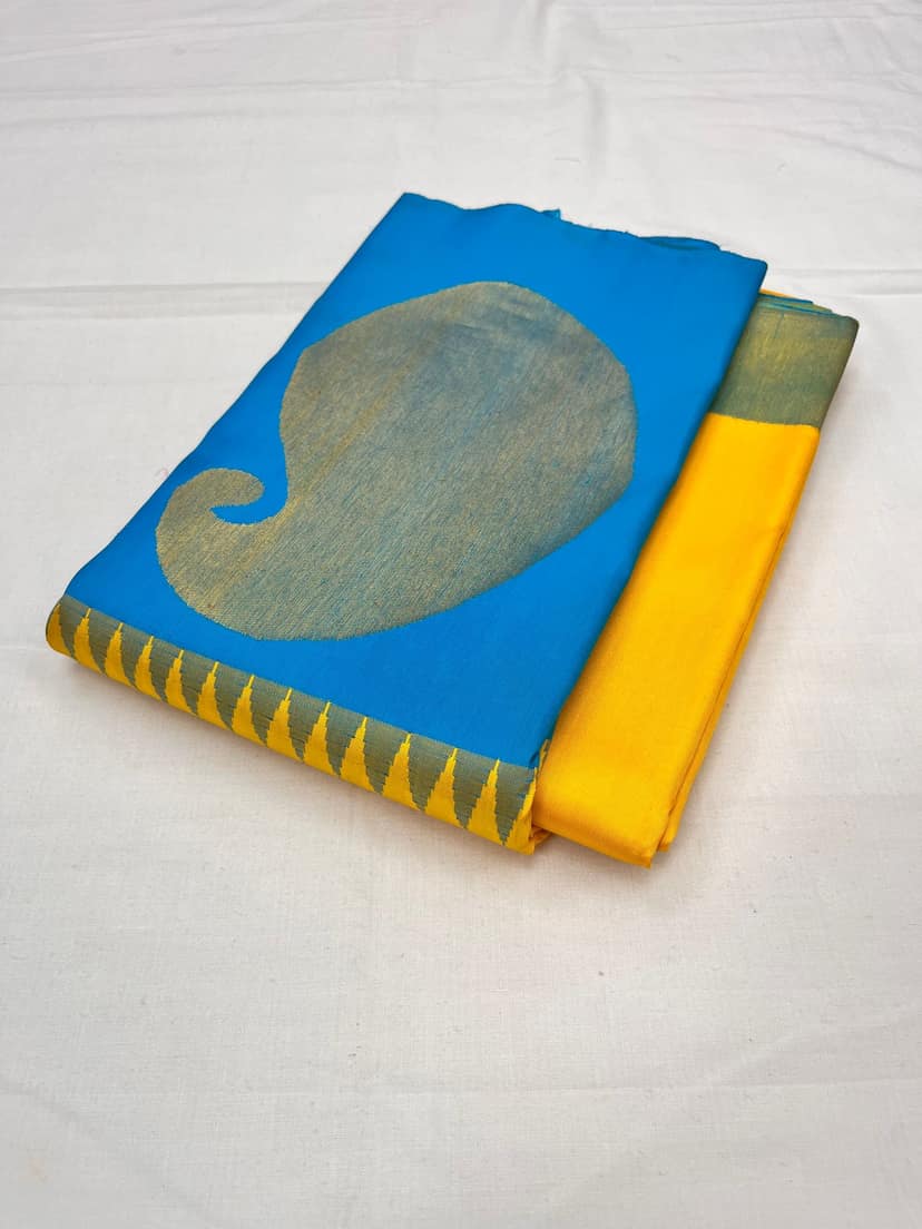 Yellow Color Long Border Kanjivaram Pure Silk Saree Has Contrast Pallu & Blouse view 4