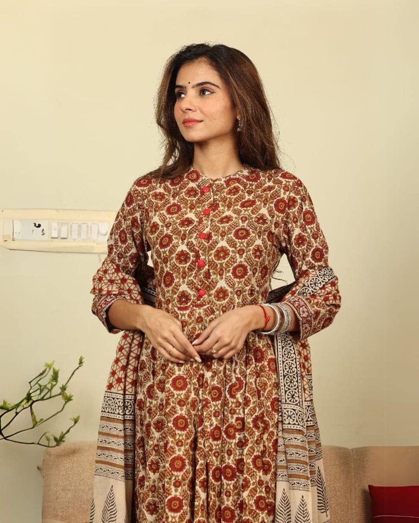 Anarakali Kurti Set Beige Color Bagru Handblock print with Mulmul Dupatta-7598 view 5