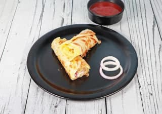 Cheese Paneer Egg Roll