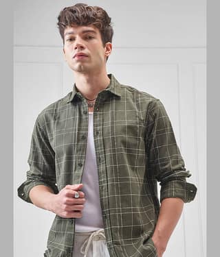 Highlander 100% Cotton Relaxed Fit Checks Full Sleeves Men's Casual Shirt - Green ( Pack of 1 )