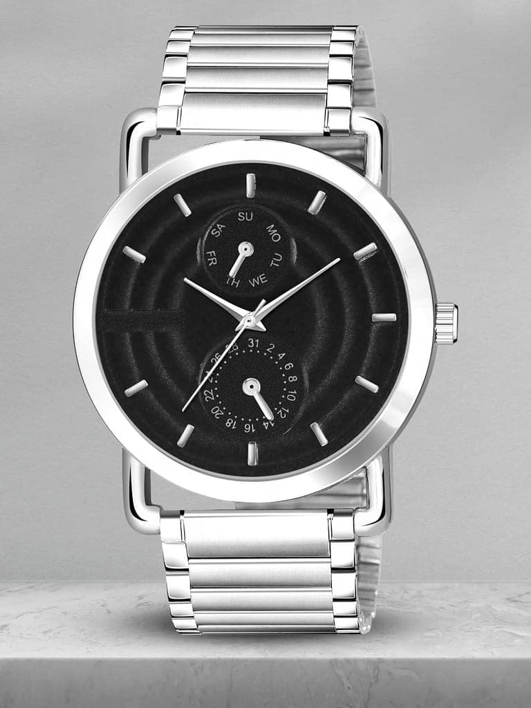 Black 3D Embossed Stainless Steel Analog Watch for Men LR120 view 2