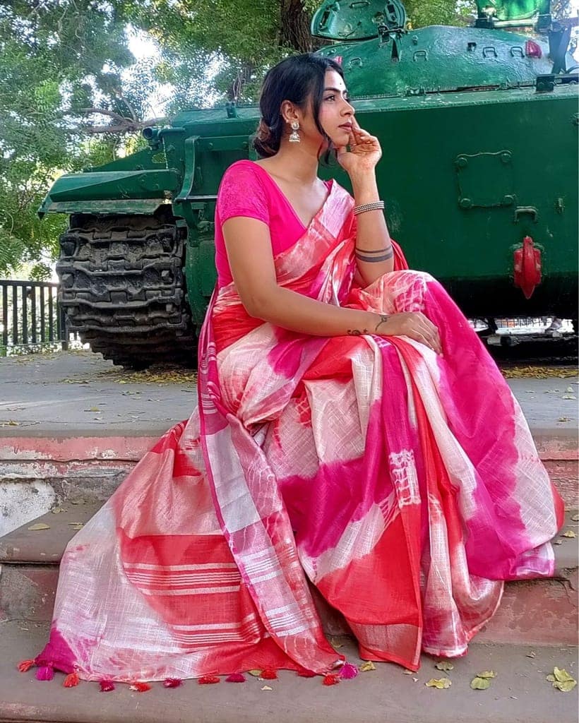 Cotton Linen Saree Pink & Red Color Shibori Hand Dyed with running blouse-9865 view 4