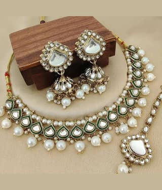 Padmavati Bangles White Alloy Necklace Set ( Pack of 1 )