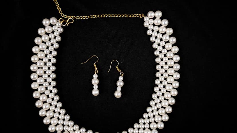 Pearl Chain view 2