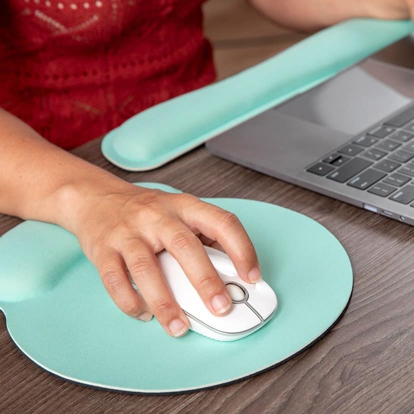 WRIST S MOUSE PAD USED FOR MOUSE WHILE USING COMPUTER. view 6