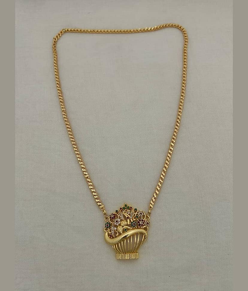 ROFARWORD Gold Brass Necklace Set ( Pack of 1 )