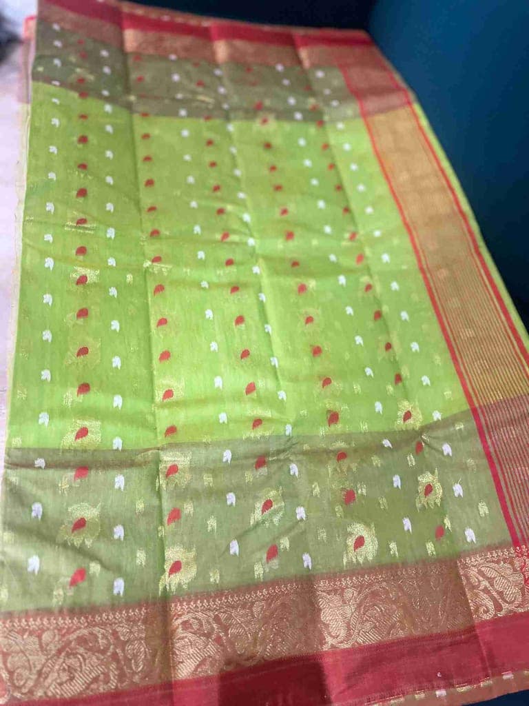 Tant Bengal Handloom Buti Cotton Saree view 3