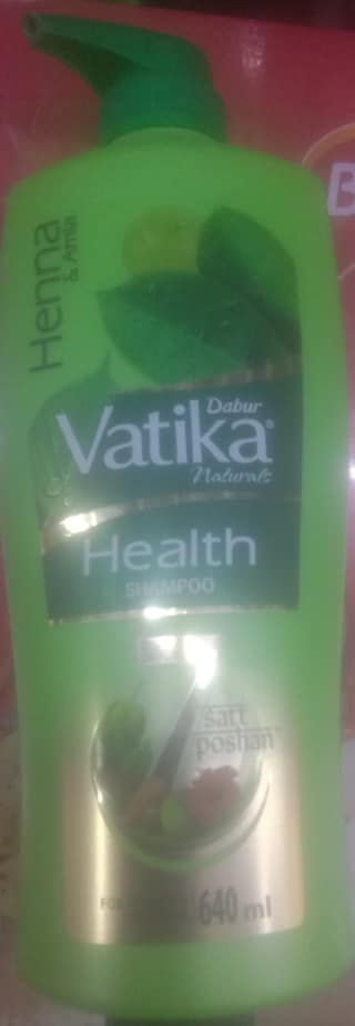 Vatika heena Amla shampoo
