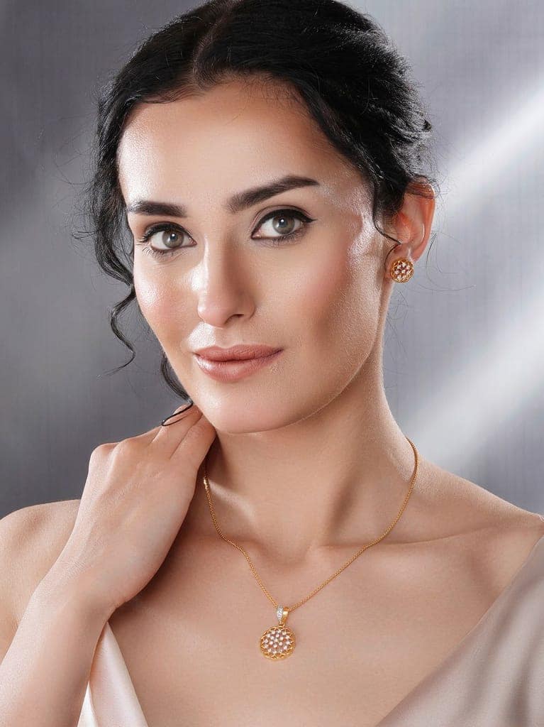 Gold Toned Cubic Zircon Studded Floral Designer Minimal Locket Pendant Jewellery Set view 2