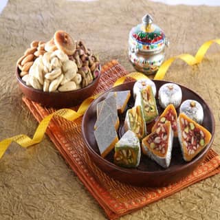 VIPUL DUDHIYA SWEETS Assorted Kaju Mix, 500 gm