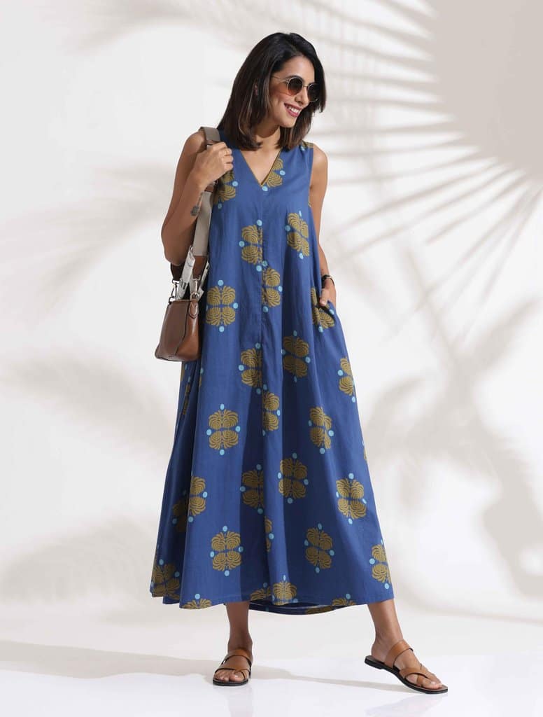 trueBrowns Blue Cotton Print Sleeveless Dress - Blue (5XL) view 2