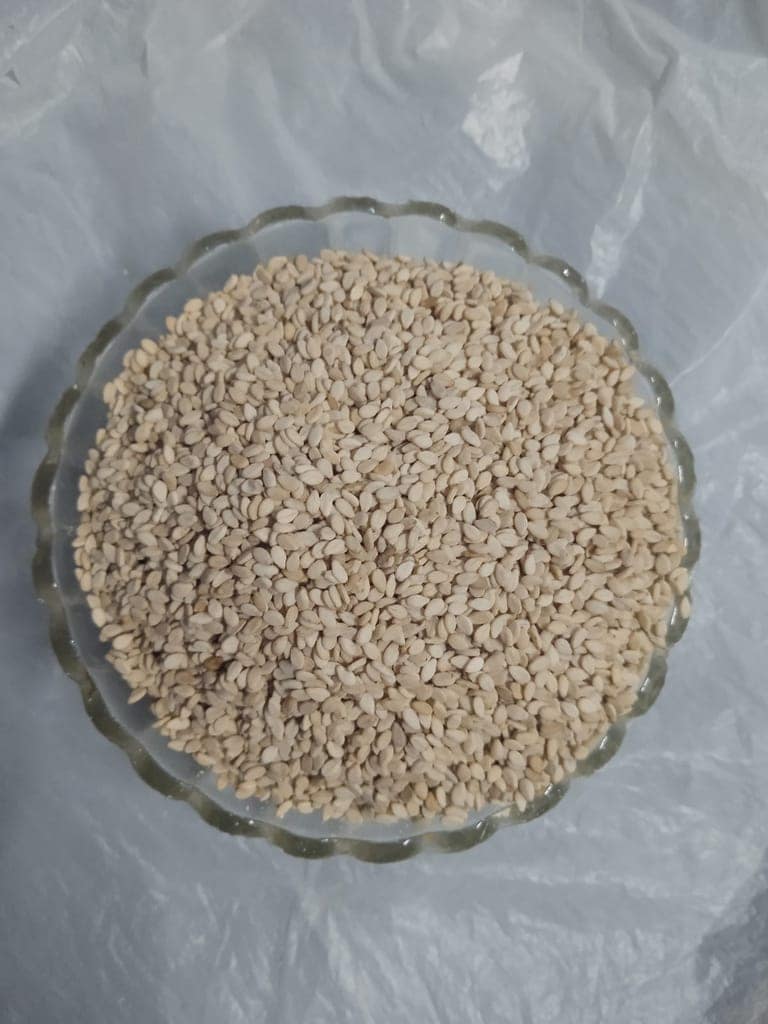 Organic Sesame Seeds - 100% Natural & Pure - Hulled & Unhulled Sesame Seeds - High in Protein, Fiber, and Healthy Fats - Great for Salads, Stir-fries, and Baking
